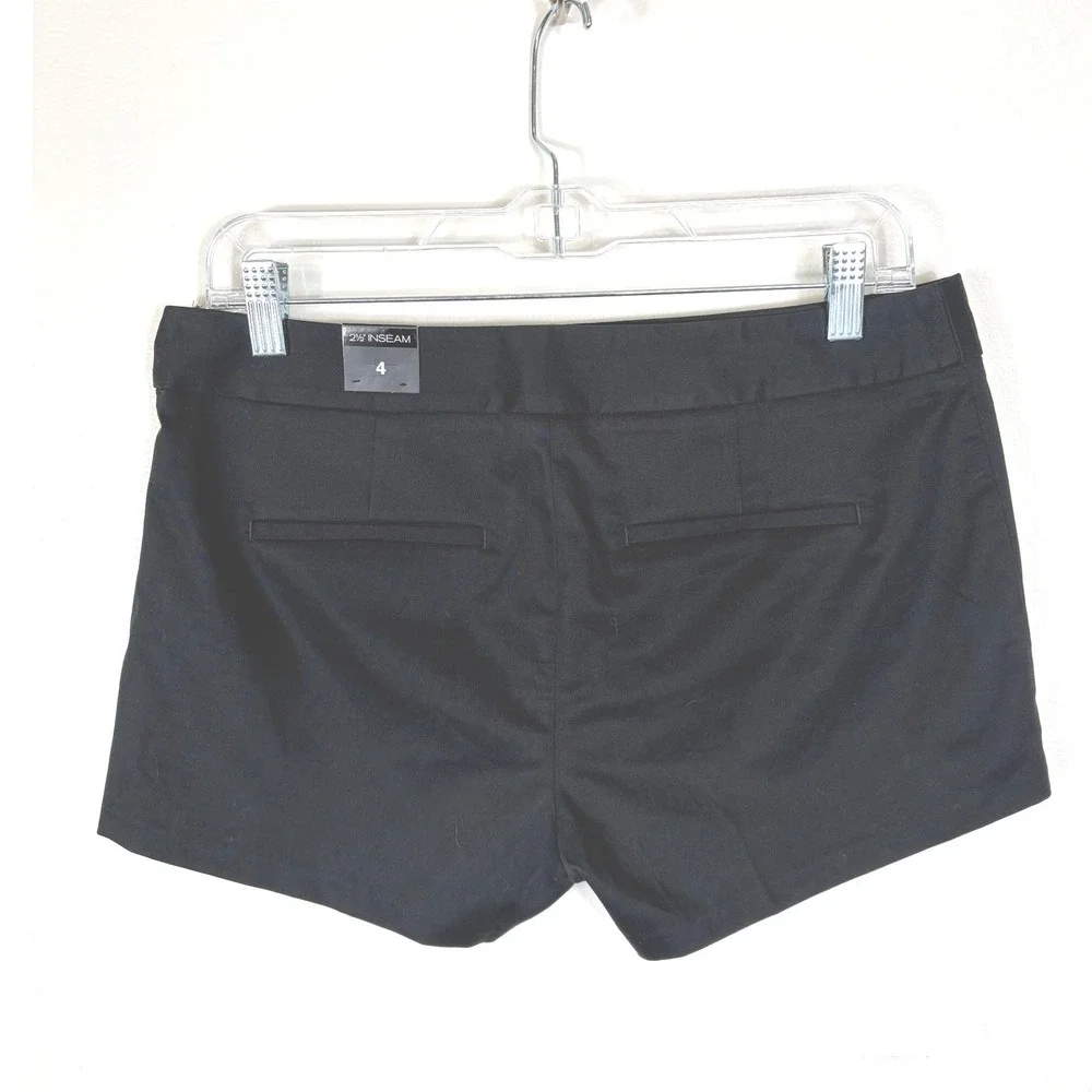 Express Flat Front 2.5" Short Black Women's Size 4 NWT Vacation Travel Summer - Picture 2 of 7